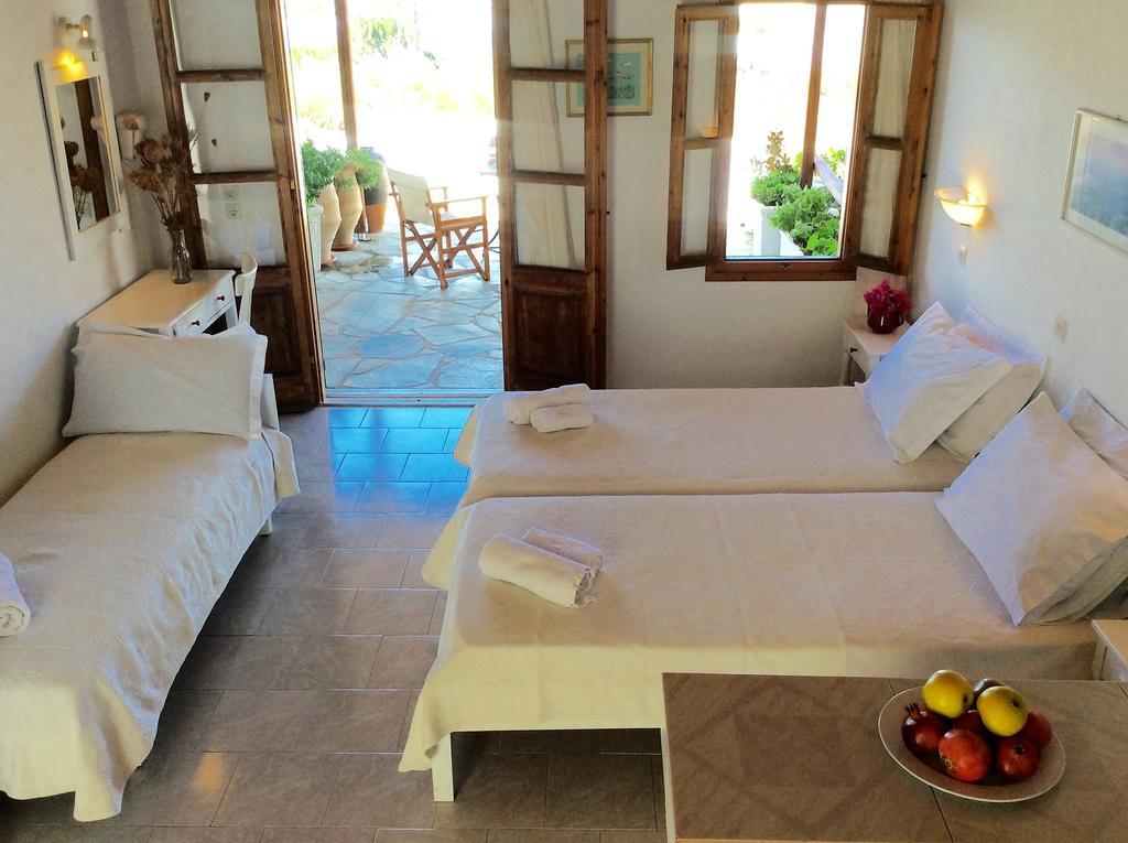 Manos Apartment